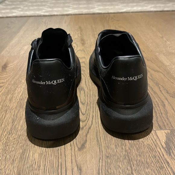 Alexander McQueen Sneakers - Picture 3 of 7